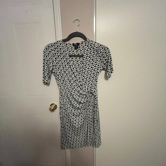 Evening dress by DKNY - Picture 1 of 7